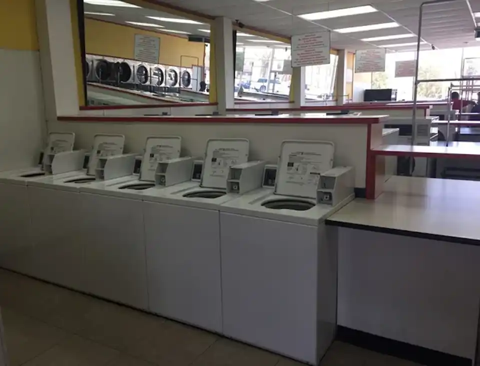 5808 Riverside Dr, Chino Interior