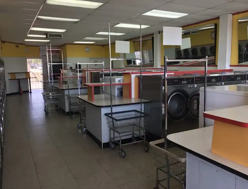 5808 Riverside Dr, Chino Clean Interior