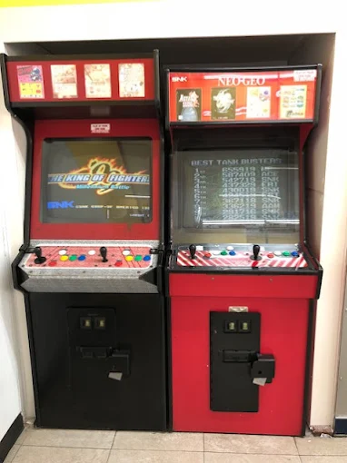 5565 Mission Blvd, Riverside Arcade