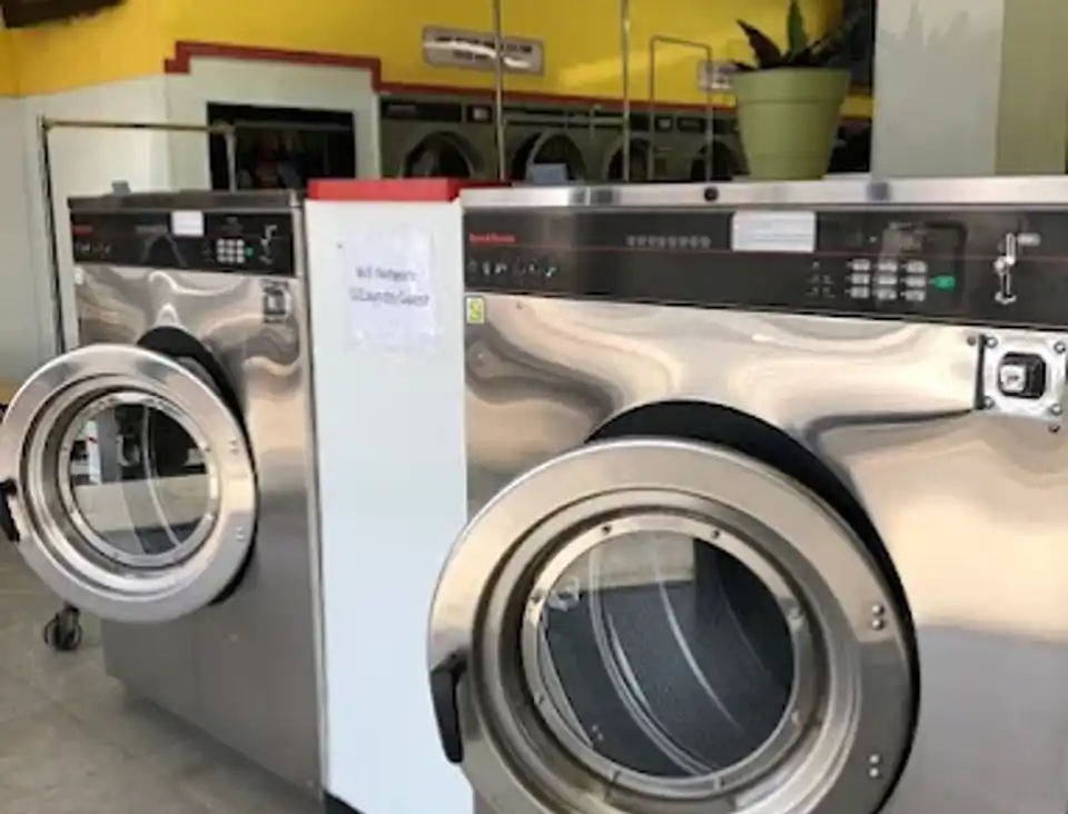 5565 Mission Blvd, Riverside Large Washers