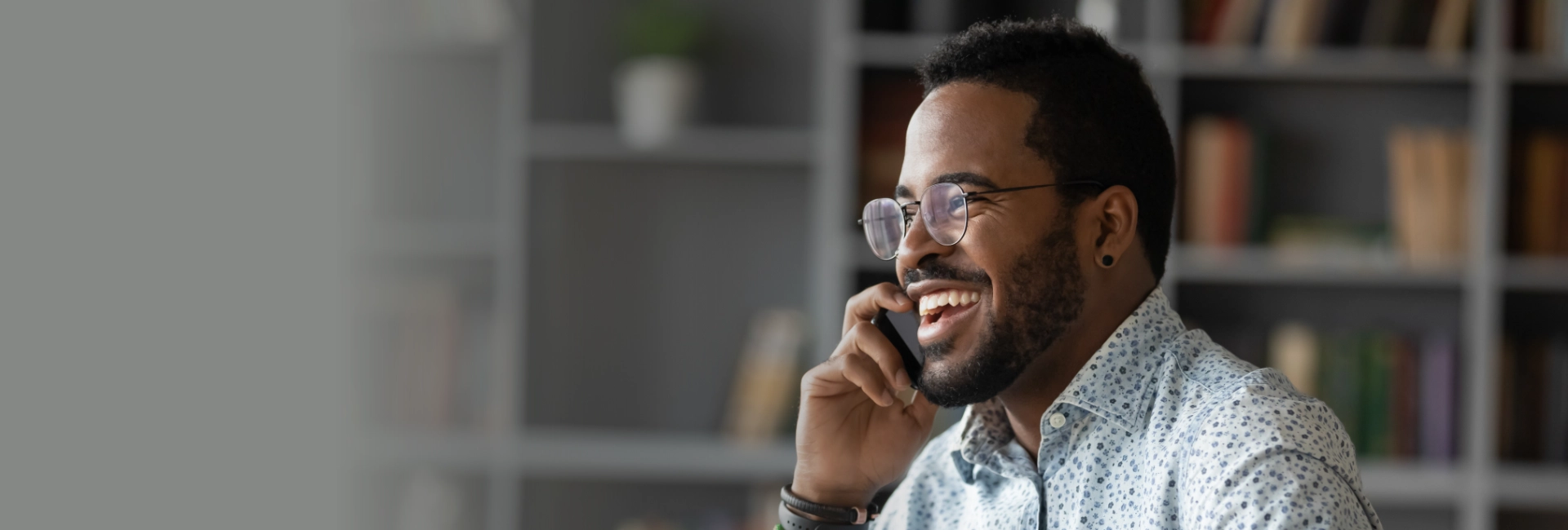 Man Making A Call 1920X650